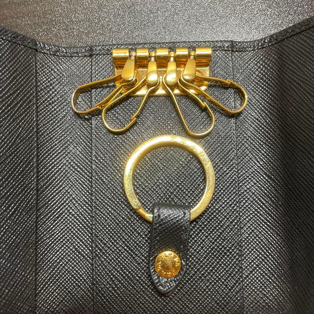 PRADA キーケース　サファイアーノブラック　4連