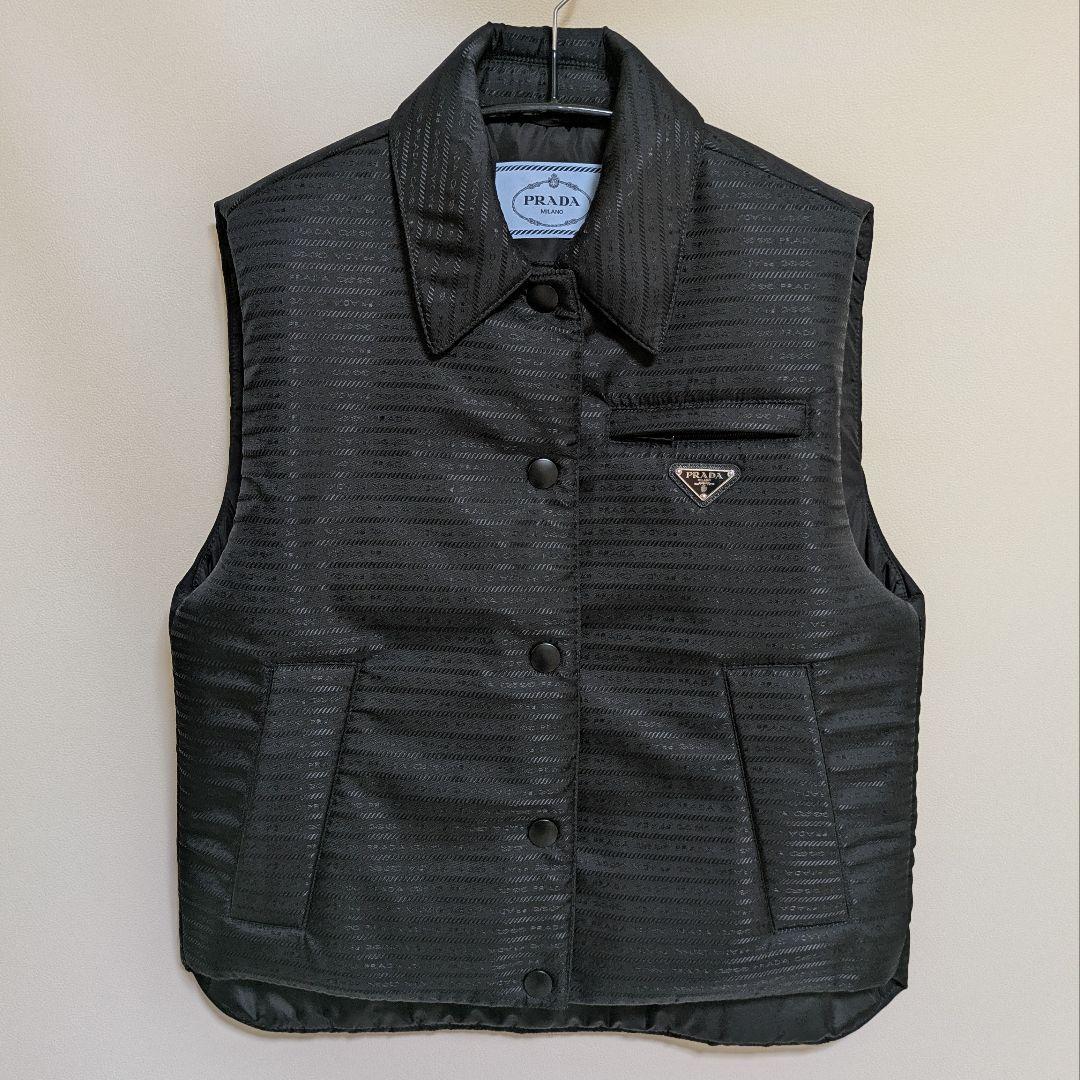 PRADA Re-Nylon パデッドベスト ブラック 38サイズ