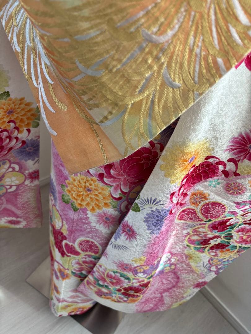 未使用に近い　豪華正絹振袖フルセット　縁起柄　華やか　花柄　成人式