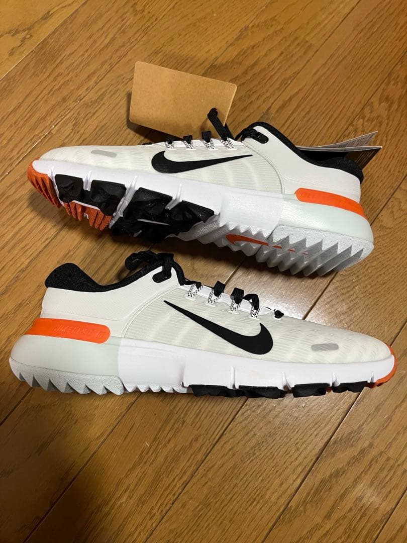 新品　ナイキ　フリーゴルフNN 25.5㎝