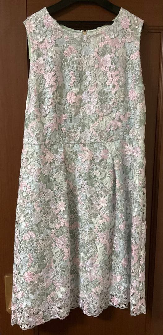 Rose Tiara ジュエルフラワー　ケミカルレースワンピース　42
