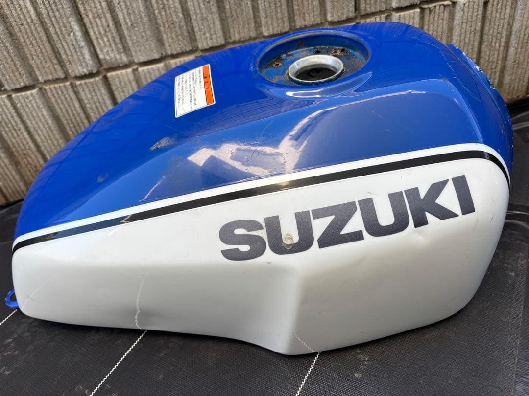 SUZUKI GSX400 インパルス　燃料タンク