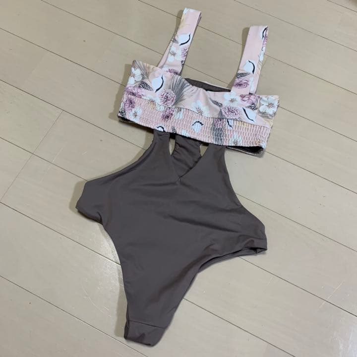 alexiastam ビキニワンピース