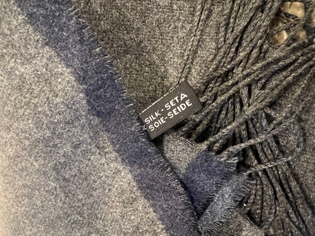 ✴︎美品✴︎ サルバトーレ フェラガモ マフラー　シルク