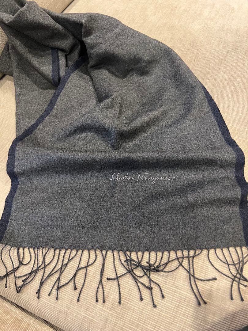 ✴︎美品✴︎ サルバトーレ フェラガモ マフラー　シルク
