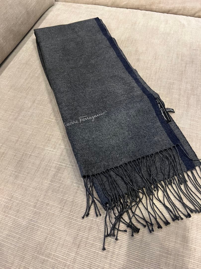 ✴︎美品✴︎ サルバトーレ フェラガモ マフラー　シルク