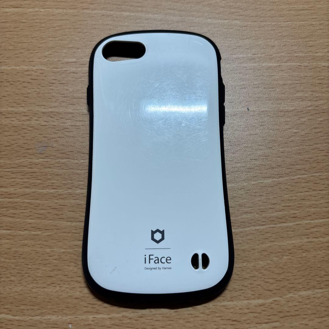Apple iPhone SE第2世代ブラック iFaceケース付き