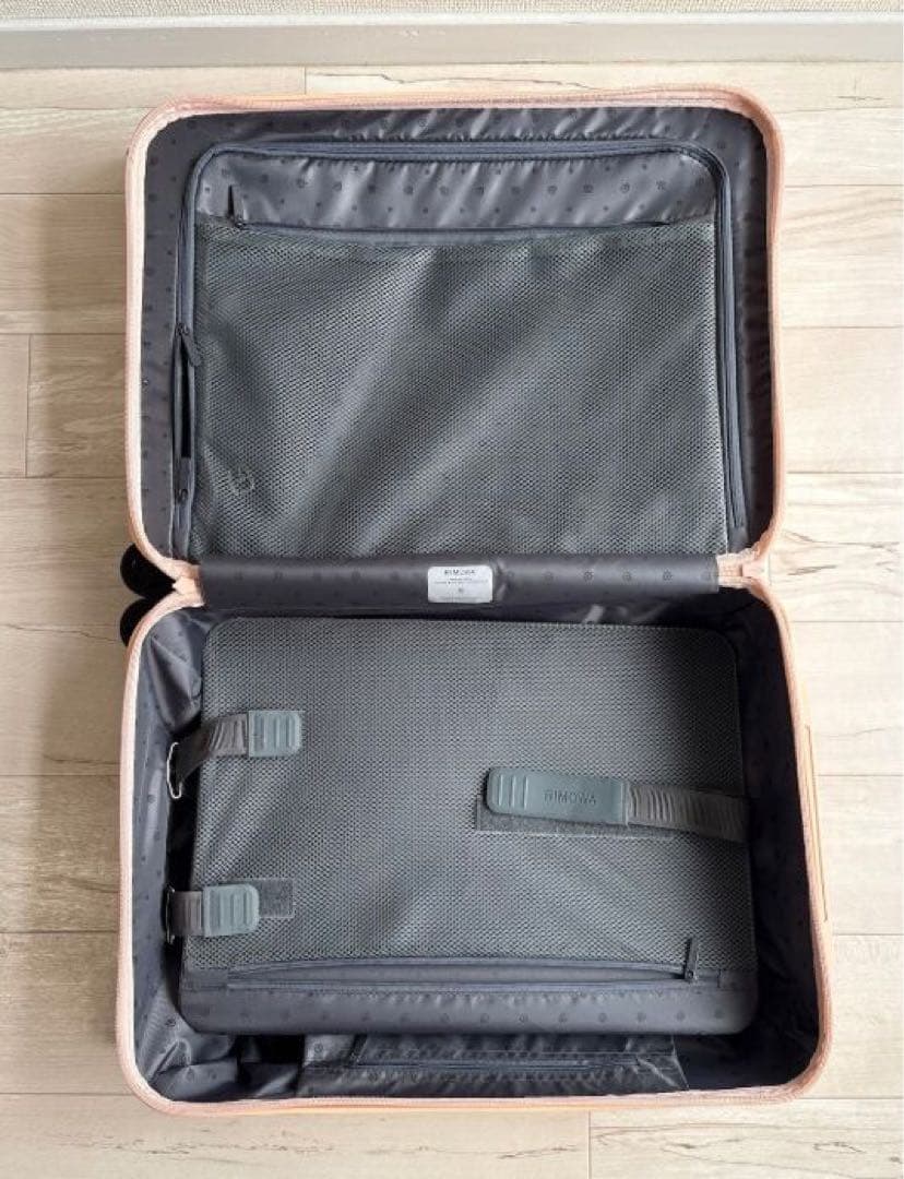 RIMOWA ピンク キャリーケース