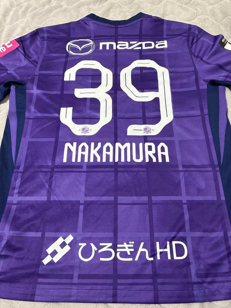 サンフレッチェ広島　ユニホーム　中村草太選手