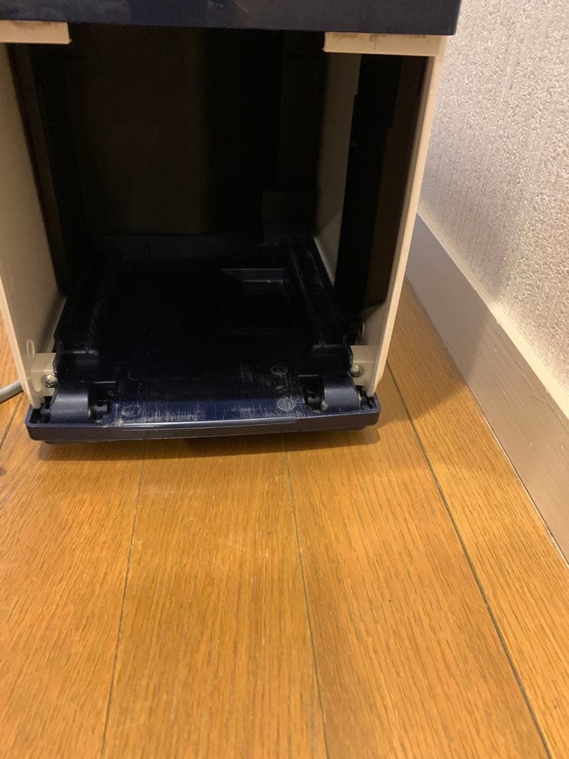 コロナ　衣類乾燥除湿機　CD-H1821 ルーバー不良　ジャンク品