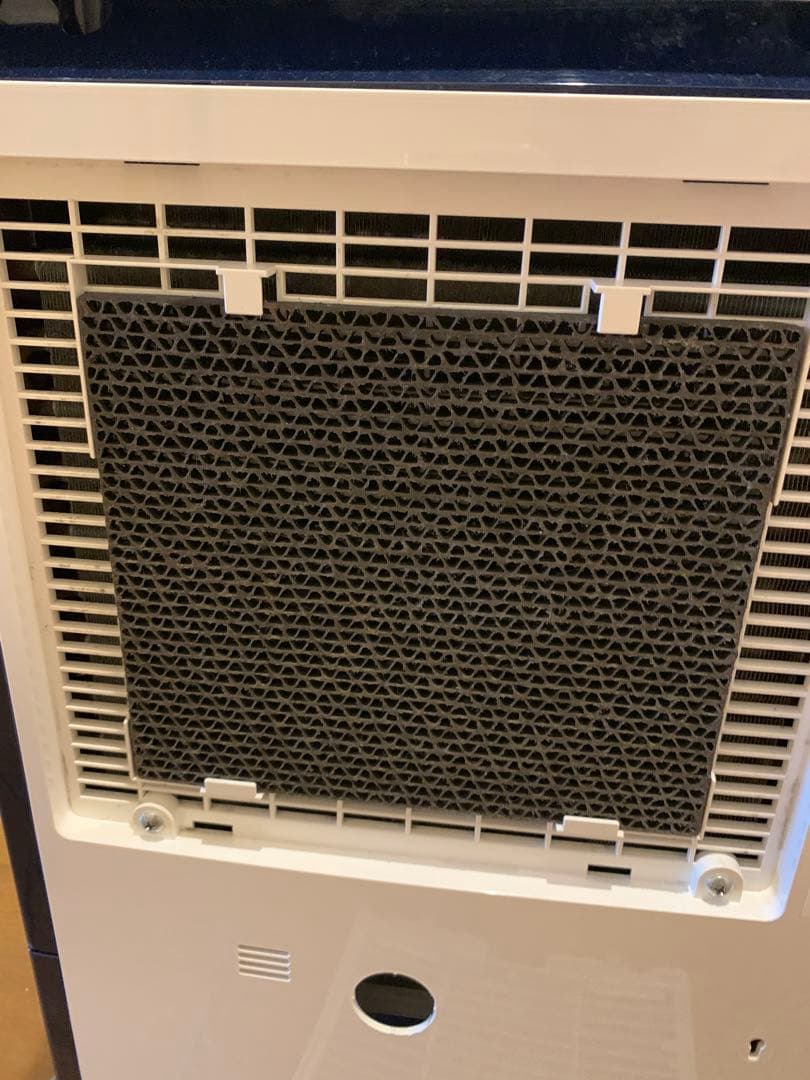 コロナ　衣類乾燥除湿機　CD-H1821 ルーバー不良　ジャンク品