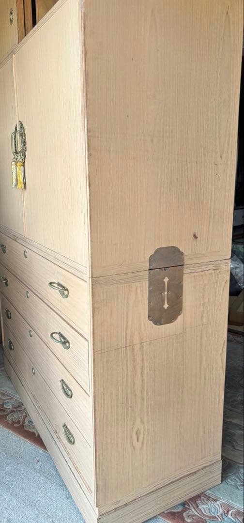 【専用】総桐箪笥 可動棚付き 収納力抜群