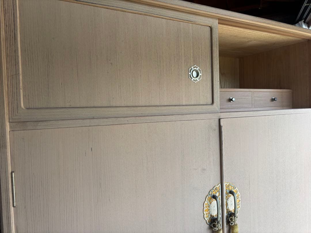 【専用】総桐箪笥 可動棚付き 収納力抜群