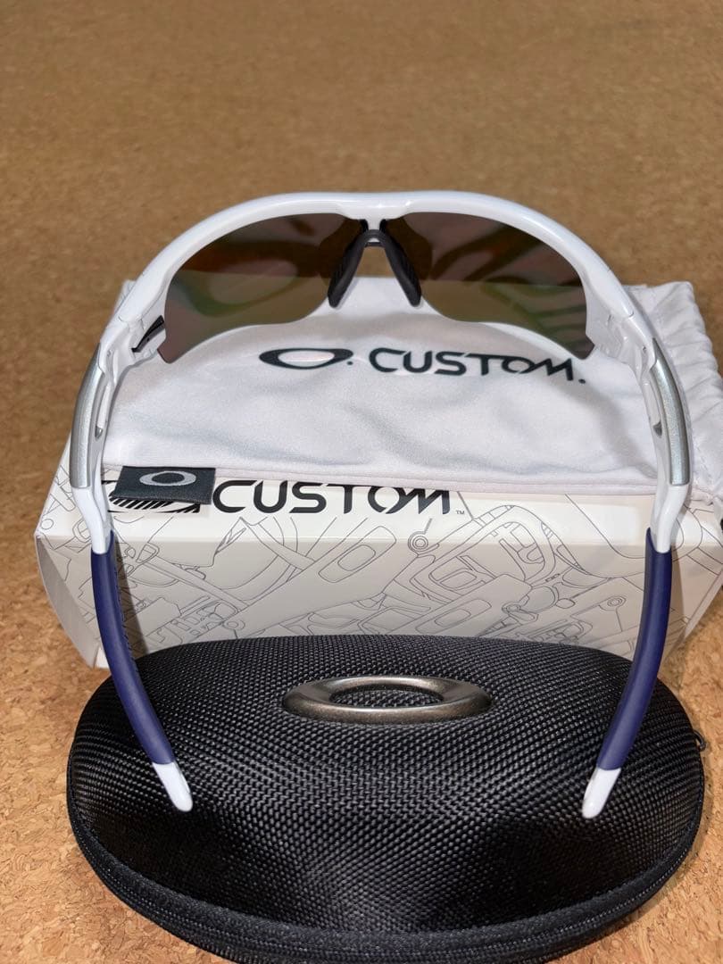 オークリー レーダーロックパス　カスタムモデル