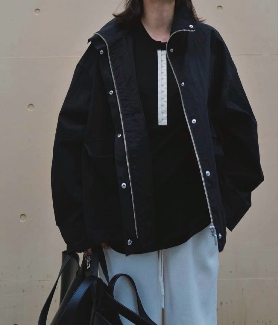 ETRE TOKYO フロントホックソフトプルオーバー BLACK