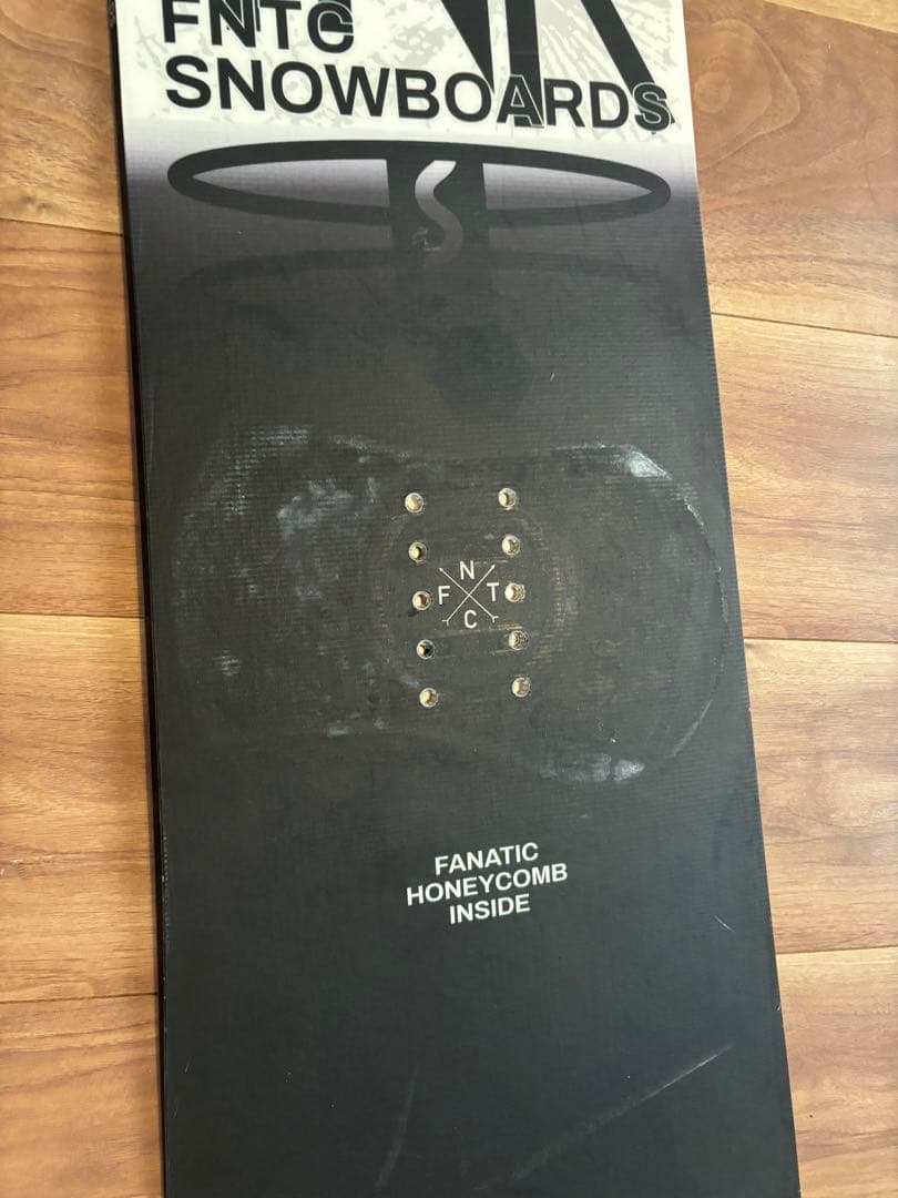 FNTC TNT R 150cm グラトリ　スノーボード