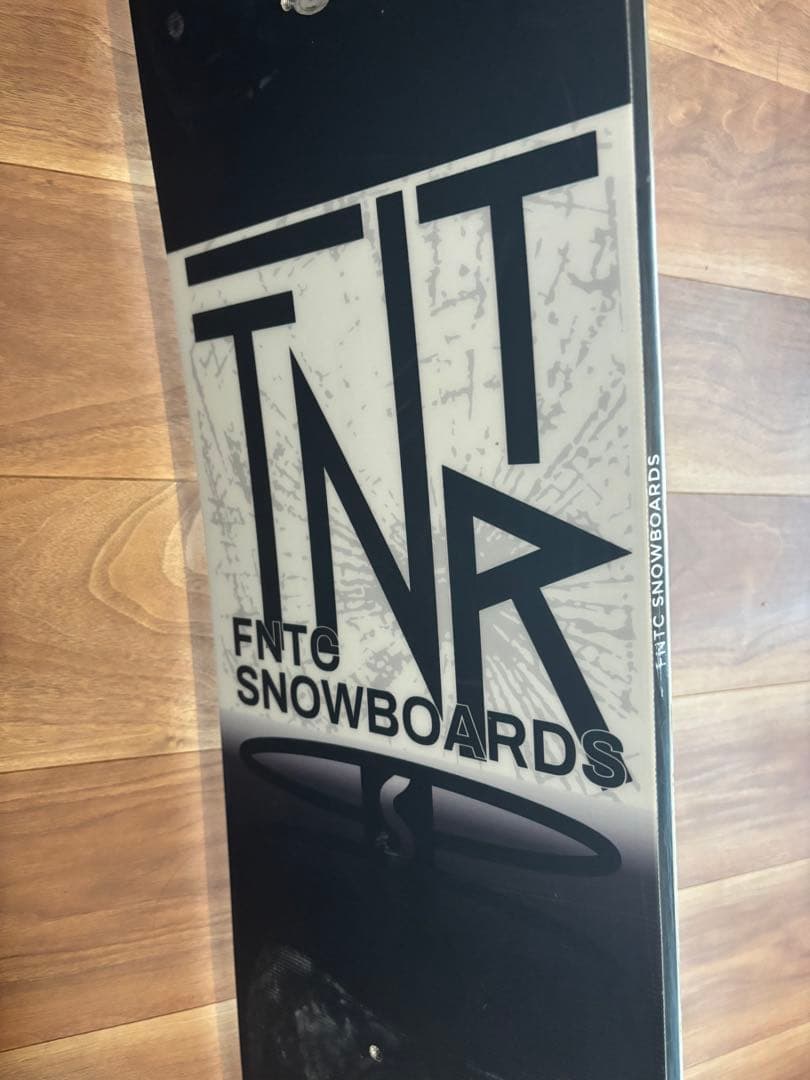 FNTC TNT R 150cm グラトリ　スノーボード