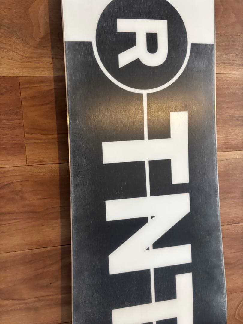FNTC TNT R 150cm グラトリ　スノーボード