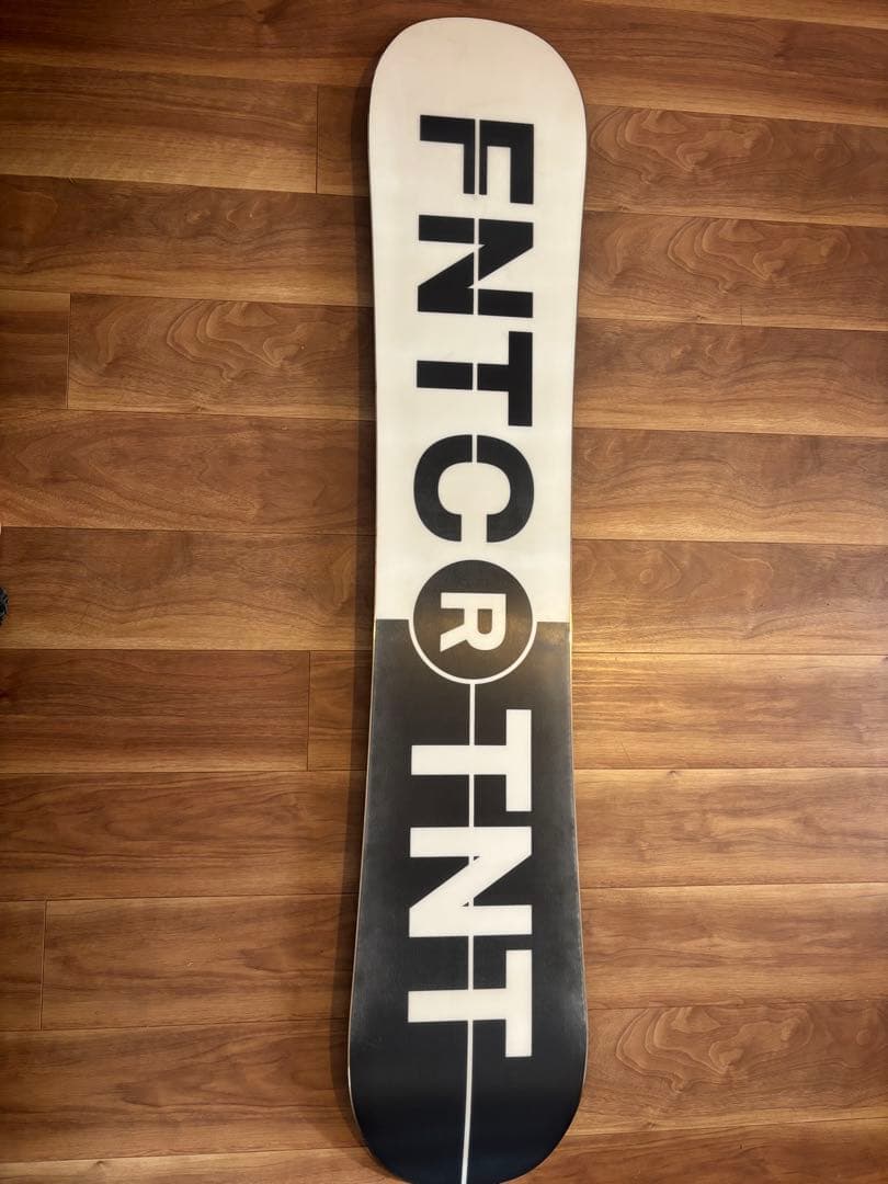 FNTC TNT R 150cm グラトリ　スノーボード
