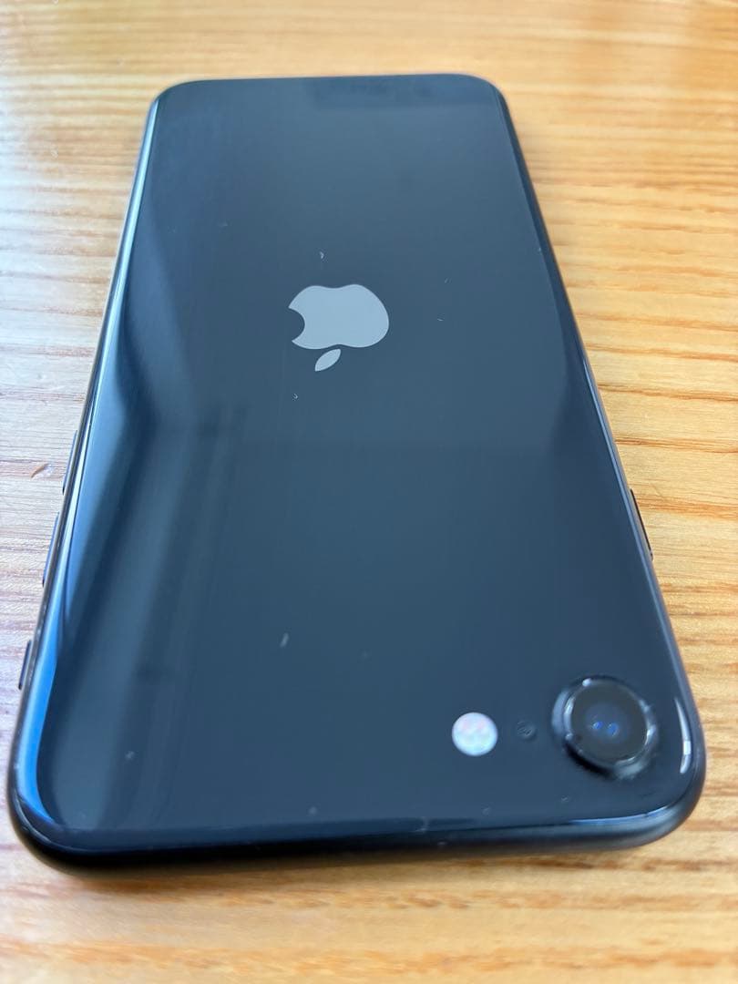 Apple iPhone SE 第二世代　ブラック　 本体　64GB 箱あり