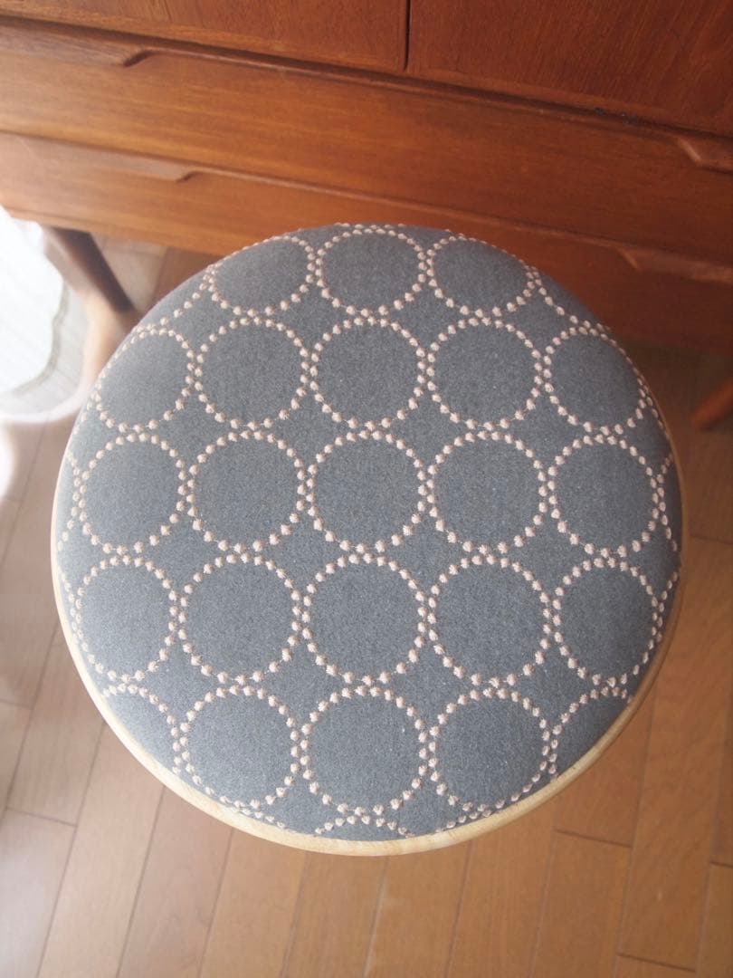 piroroさん専用 ミナペルホネン ハンドメイド ラウンドスツール 生地 椅子