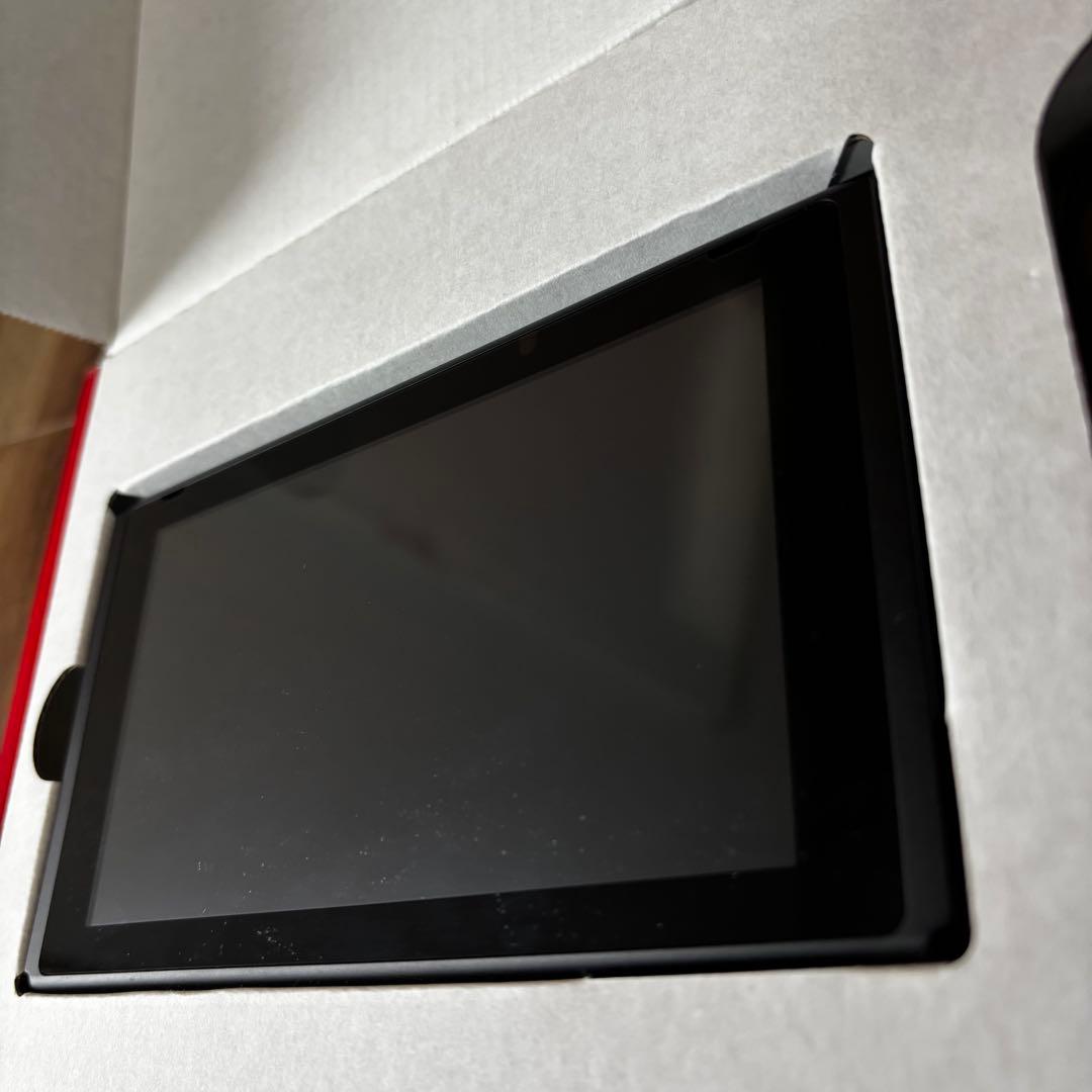 美品）Nintendo Switch 本体 充電器　HDMIケーブル付き