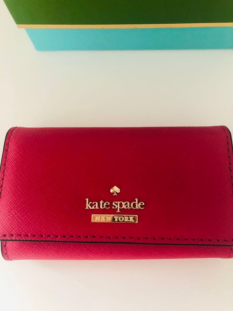 新品未使用♡kate spade サフィアーノレザー キーケース