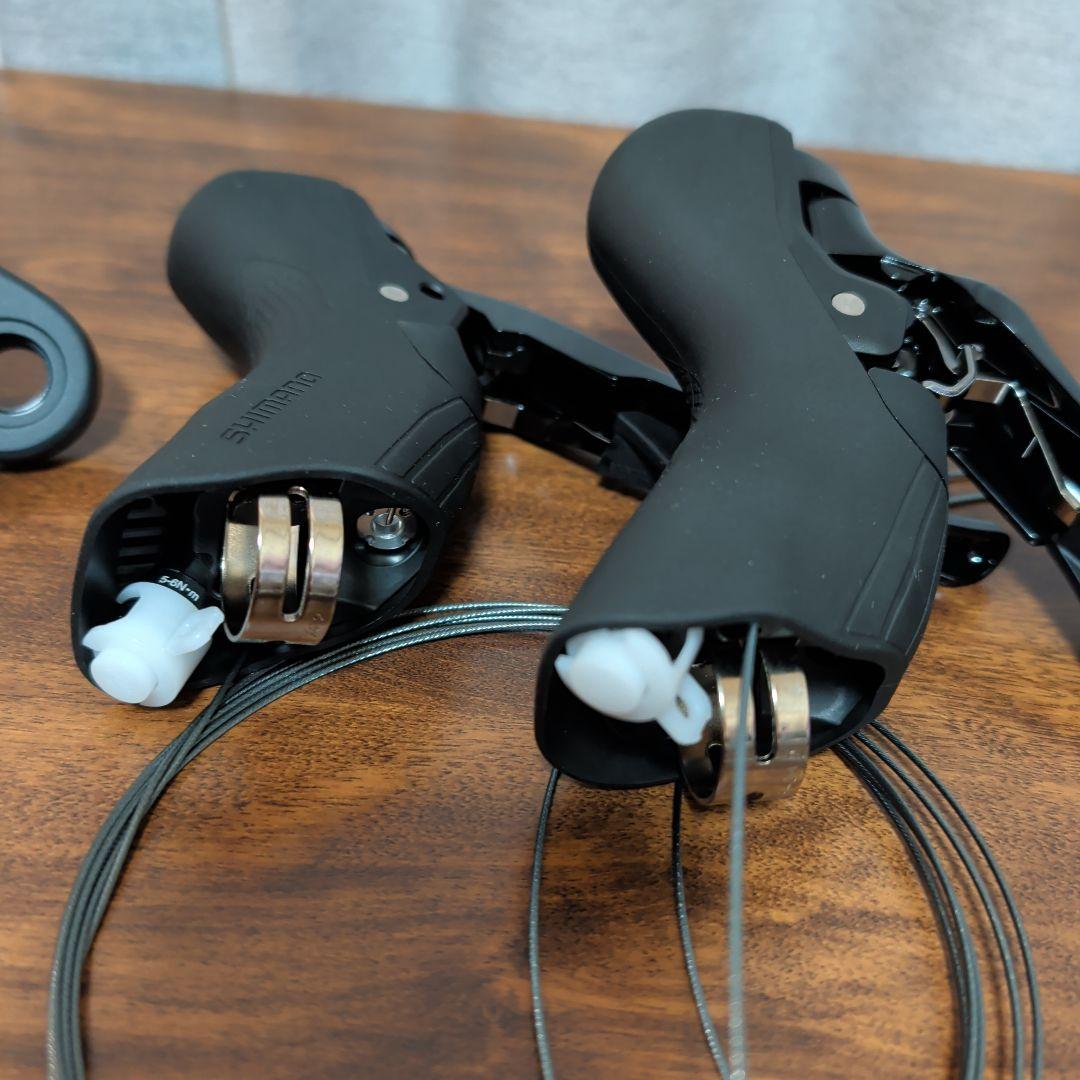 ね*い様 【新品】SHIMANO シマノ 105 R7020 油圧ディスク コン