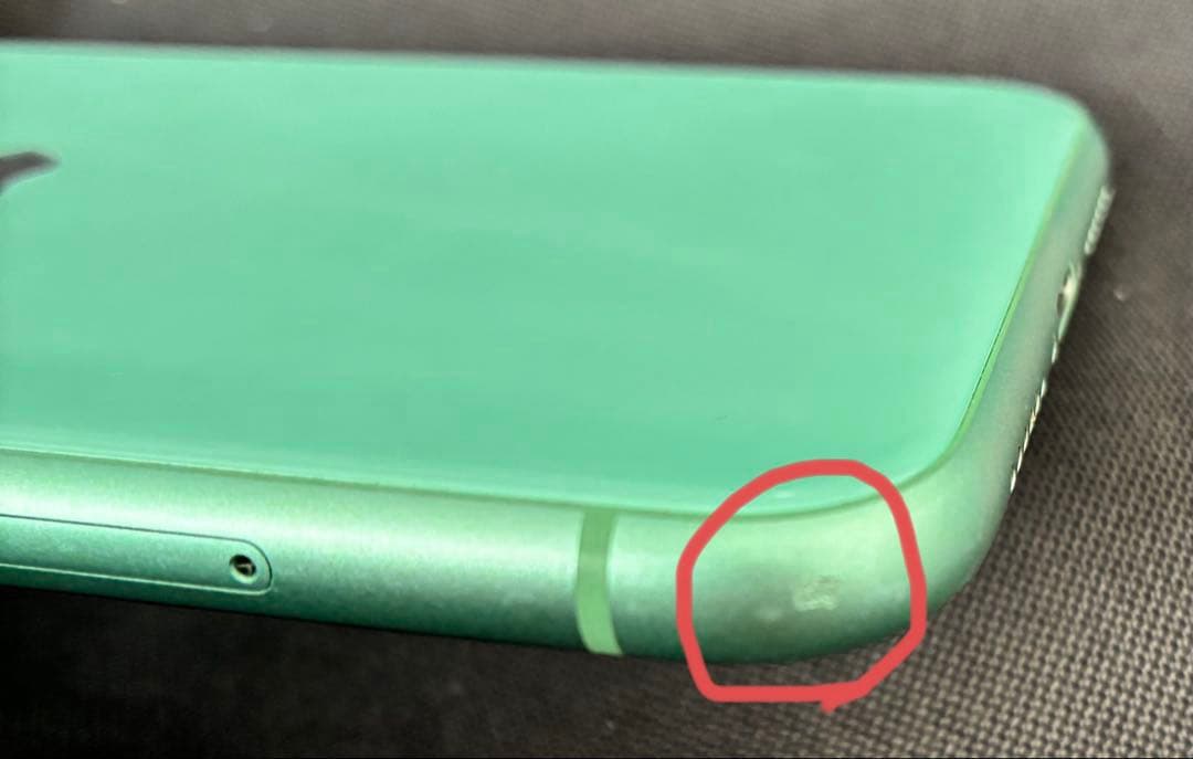 【液晶画面に若干難あり】Apple iPhone 11 64GBグリーン