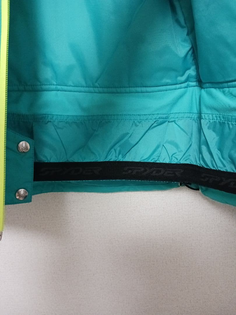 新品タグ付き❗SPYDERレディーススキージャケット