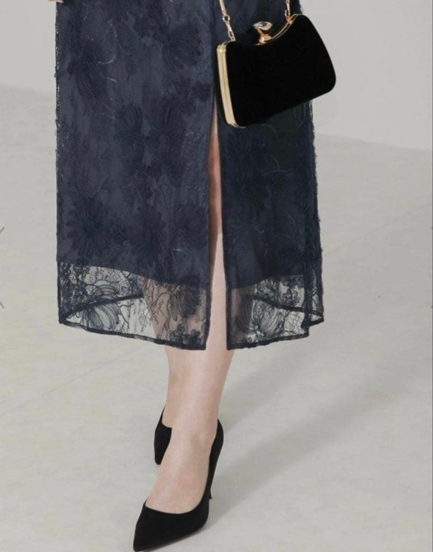 LEJA スパンコール刺繍レーススリーブIラインロングドレス