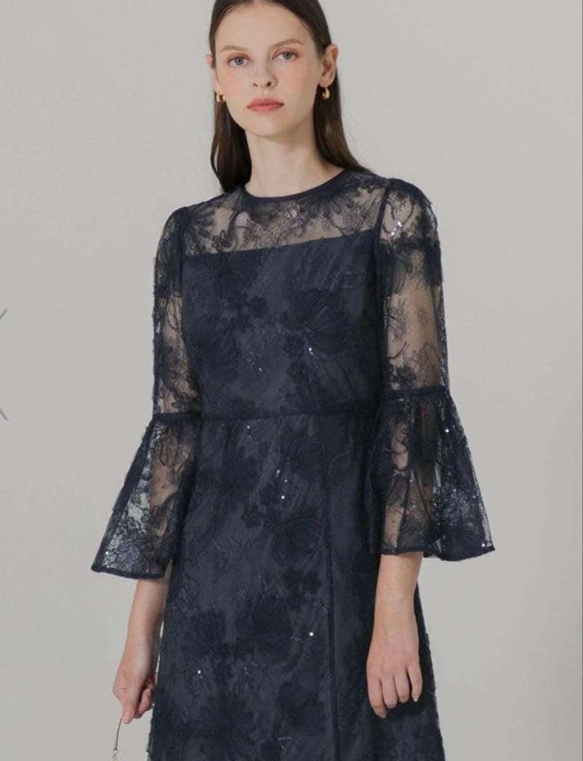 LEJA スパンコール刺繍レーススリーブIラインロングドレス