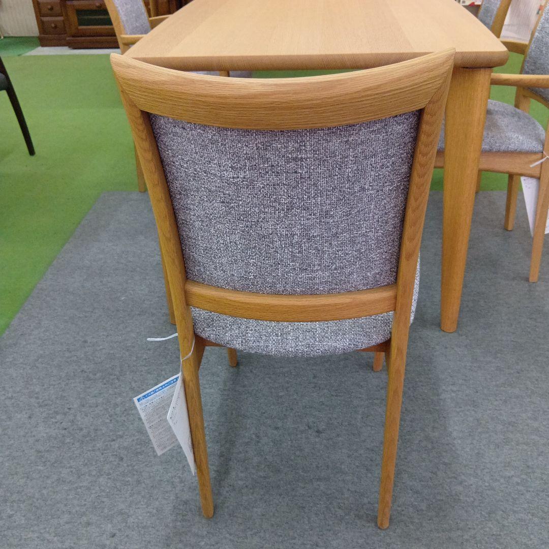 飛騨 シラカワ　 ダイニングチェア 展示品1　肘無し