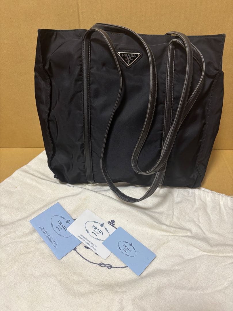 PRADA ブラック テッサートートバッグ B6222