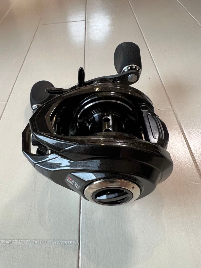 アブガルシア ロキサーニ8 ベイトリール