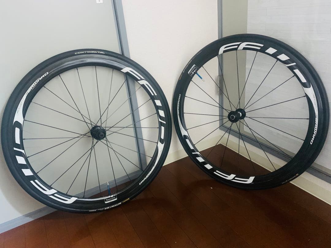 FFWD F4R カーボンホイールセット 240sハブ　シマノ11S