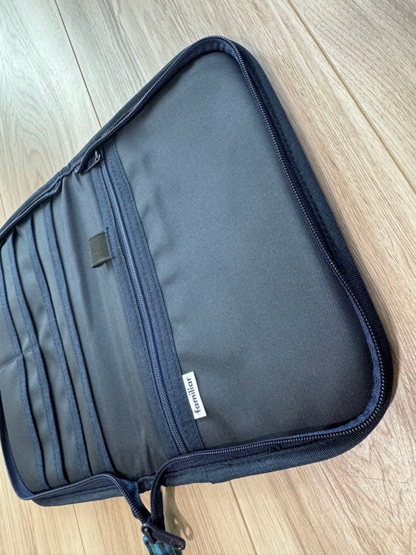 美品　familiar 母子手帳ケース