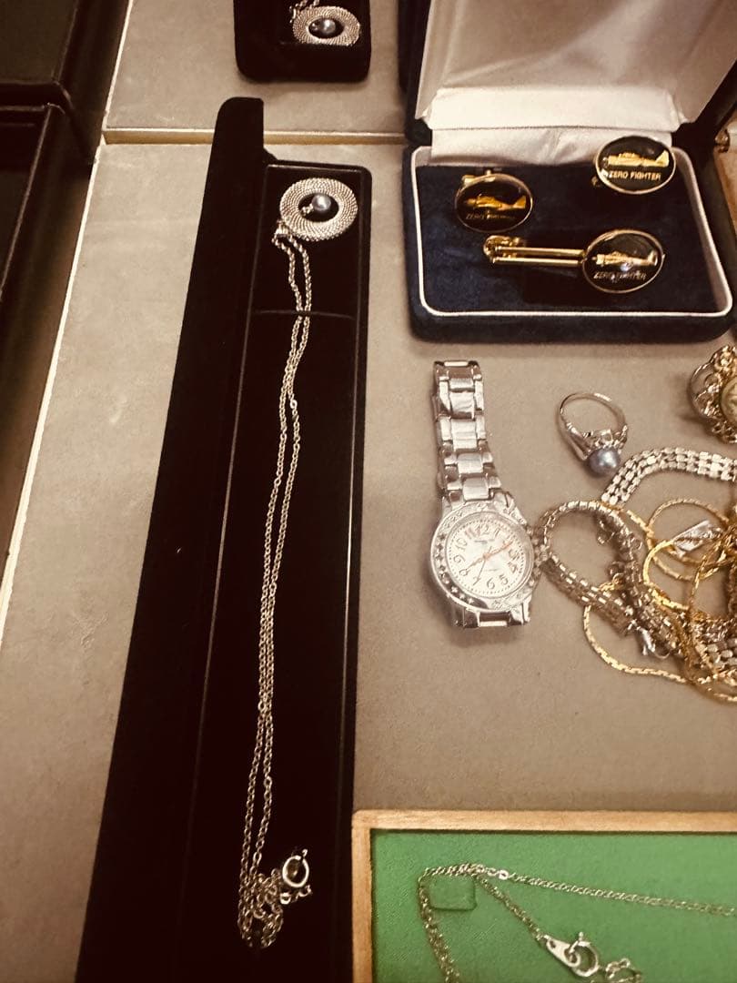 y*g様 遺品整理品と自分が頂いた物などになります。