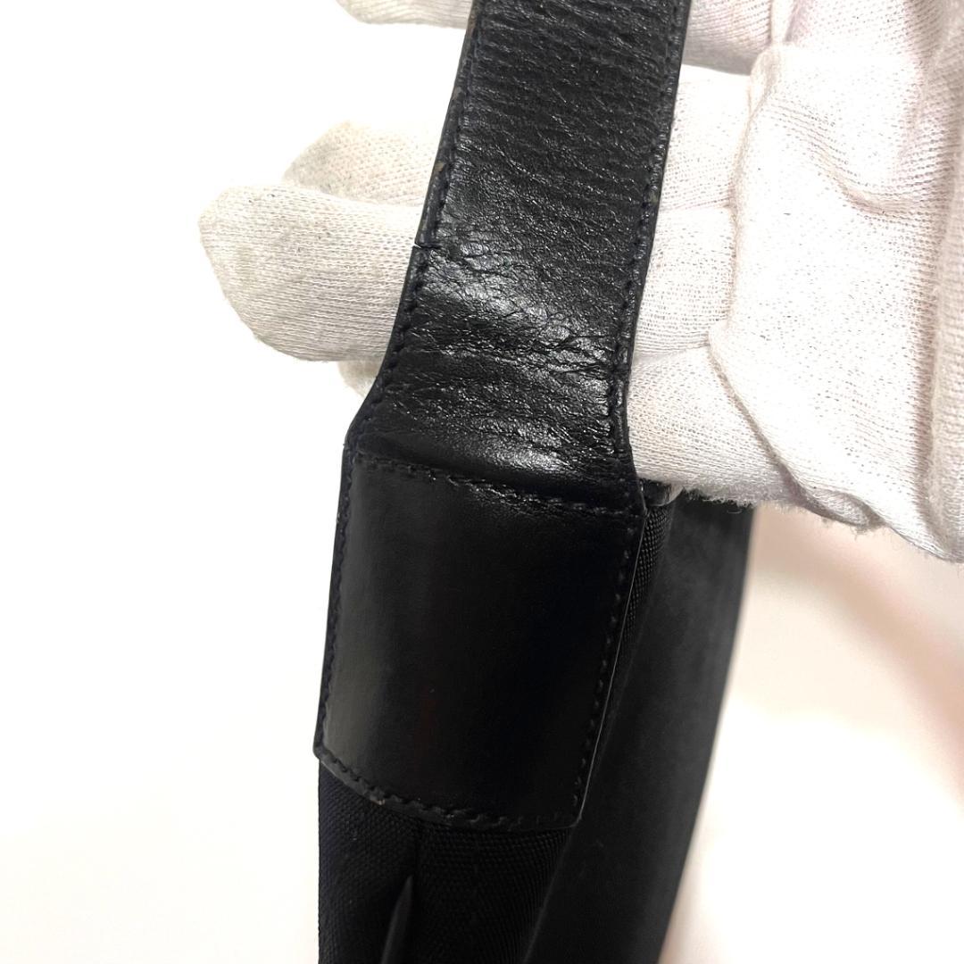 【新春特別価格】　GUCCI グッチ 黒 ショルダーバッグ トム・フォード