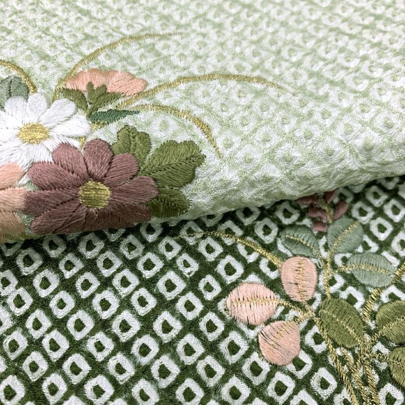 602mh35〇総絞り 付下げ やや身幅広め 刺繍 花 黄緑〇美品