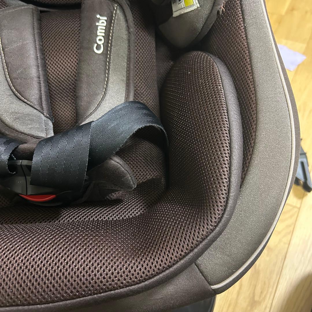 combi クルムーヴスマート　isofix 回転式　JG-650 ブラウン
