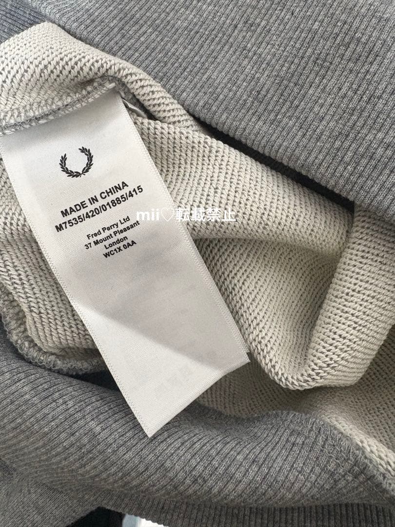 h*r様 FRED PERRYワンポイントロゴ刺繍 クルーネックスウェット