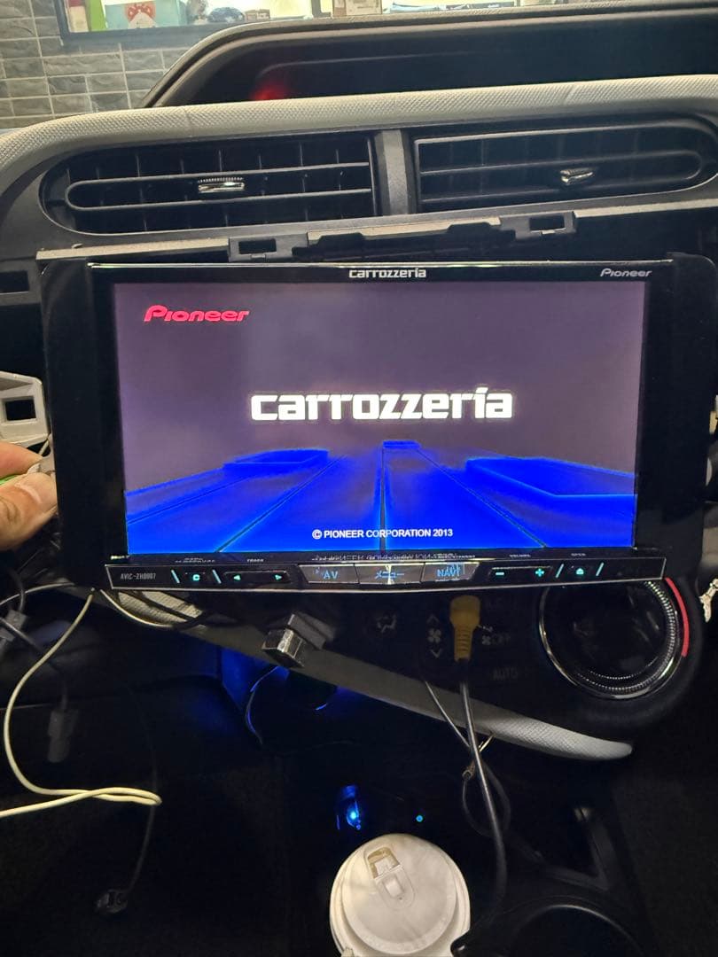 Carrozzeria AVIC-ZH0007 カーナビ　カロッツェリア