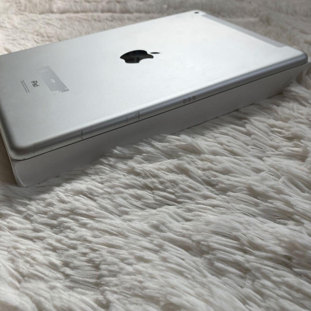 【人気端末】iPad 第8世代 128GB SIMフリー 【すぐ発送】