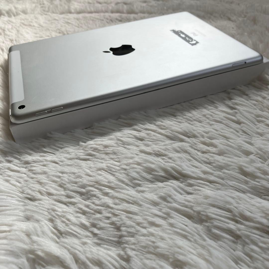 【人気端末】iPad 第8世代 128GB SIMフリー 【すぐ発送】