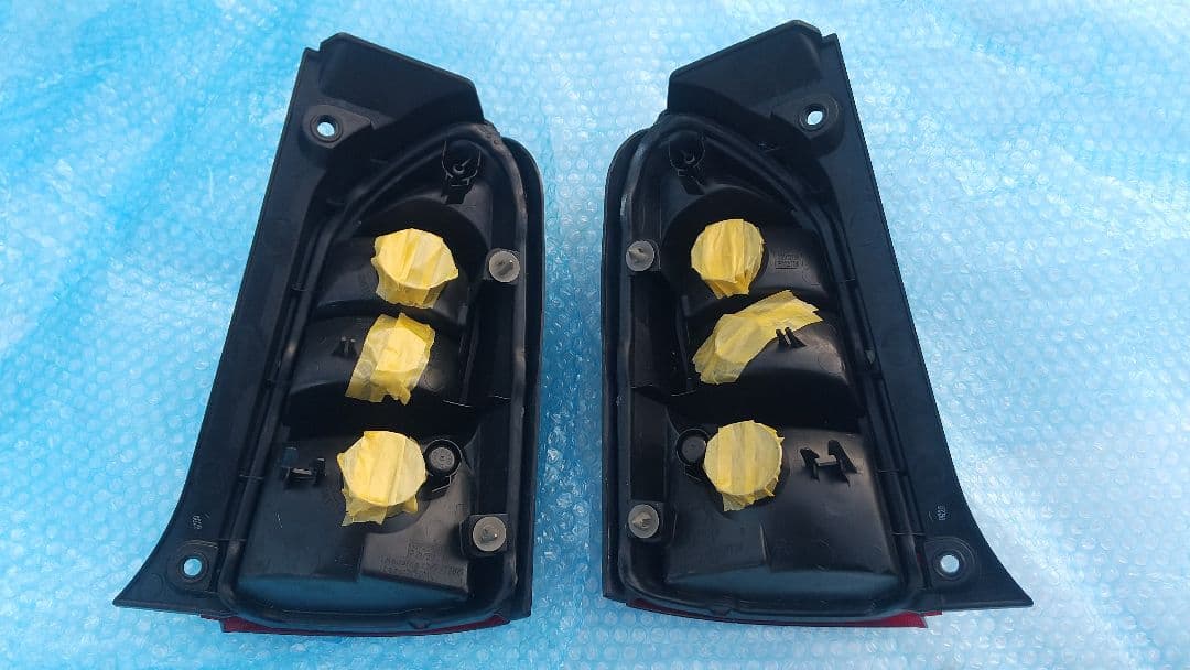 美品♪エッセL235Sスモークテールランプ