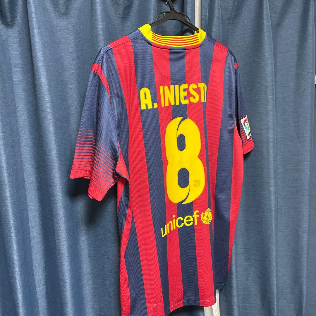 美品 イニエスタ ユニフォーム バルセロナ Lサイズ サッカー ユニフォーム