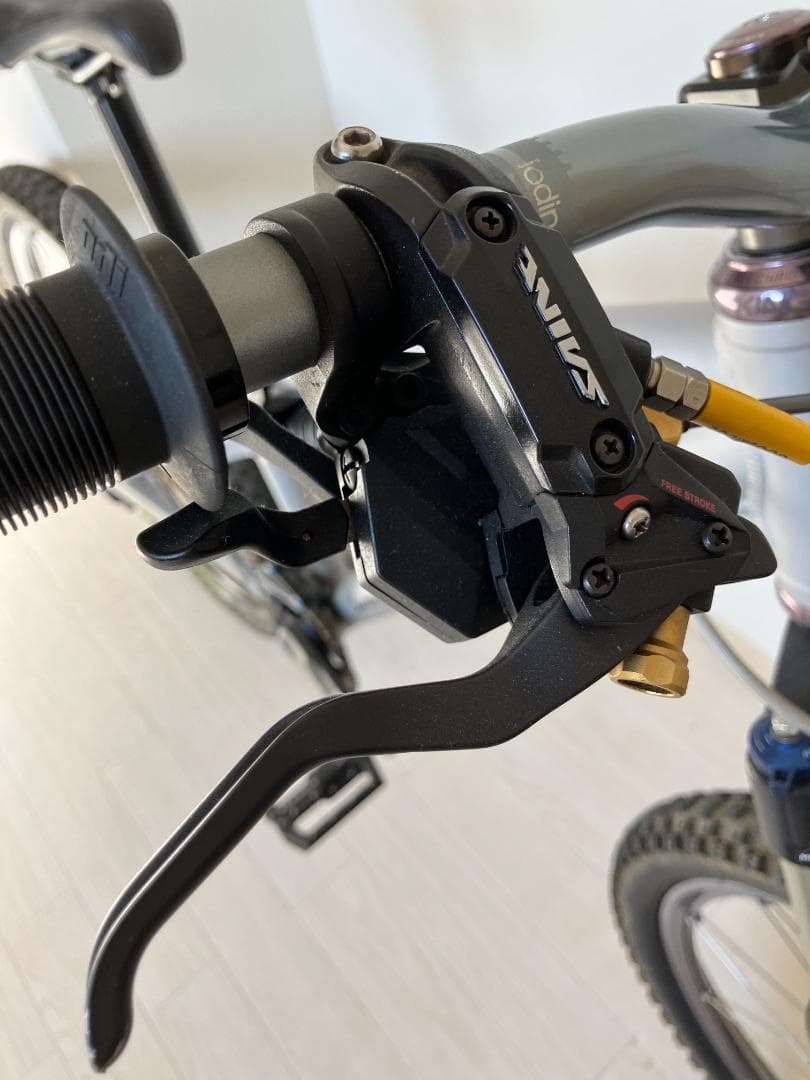 saharaさま専用　Transition ボトルロケット送料無料！