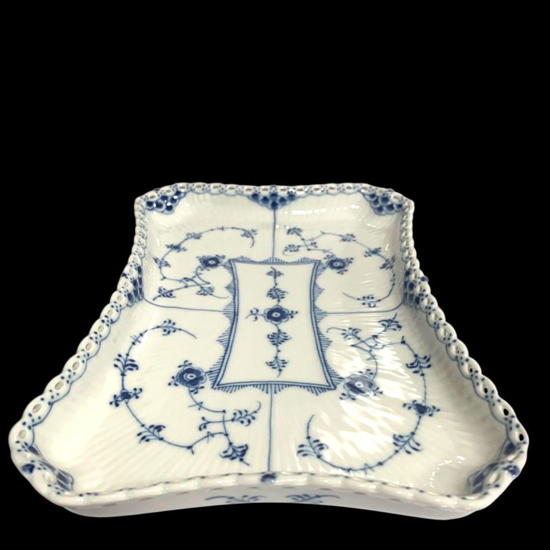 ロイヤルコペンハーゲン ブルーフルーテッド フルレース スクエアプレート