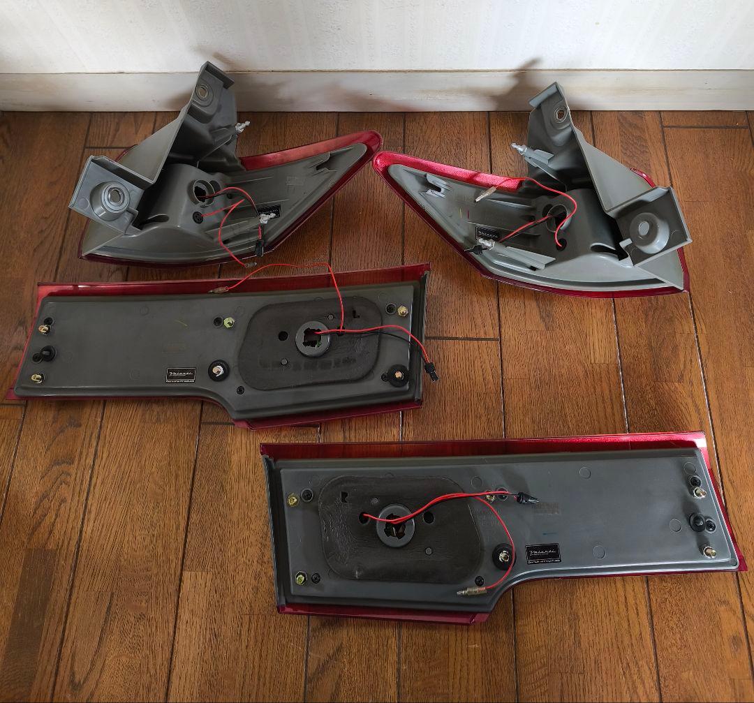 E52　エルグランド　 Valenti ヴァレンティジュエルLED　テールランプ